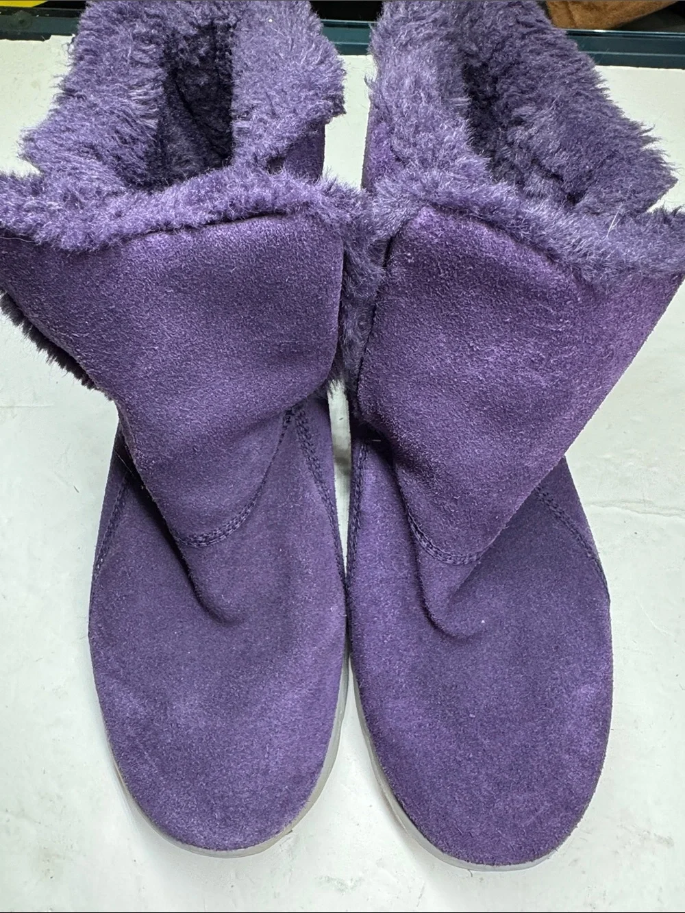 Skechers on-the-go Purple leather Suede Plush-Lined Winter Boots 8.5 slip on